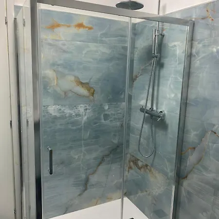 アパート Veyana House ヴェローナ