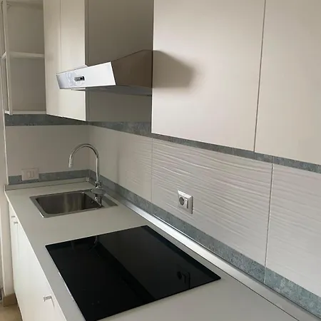 アパート Veyana House ヴェローナ